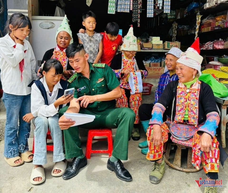 Thực hiện an sinh xã hội cho đồng bào dân tộc thiểu số ở Gia Lai Thực hiện an sinh xã hội cho đồng bào dân tộc thiểu số ở Gia Lai