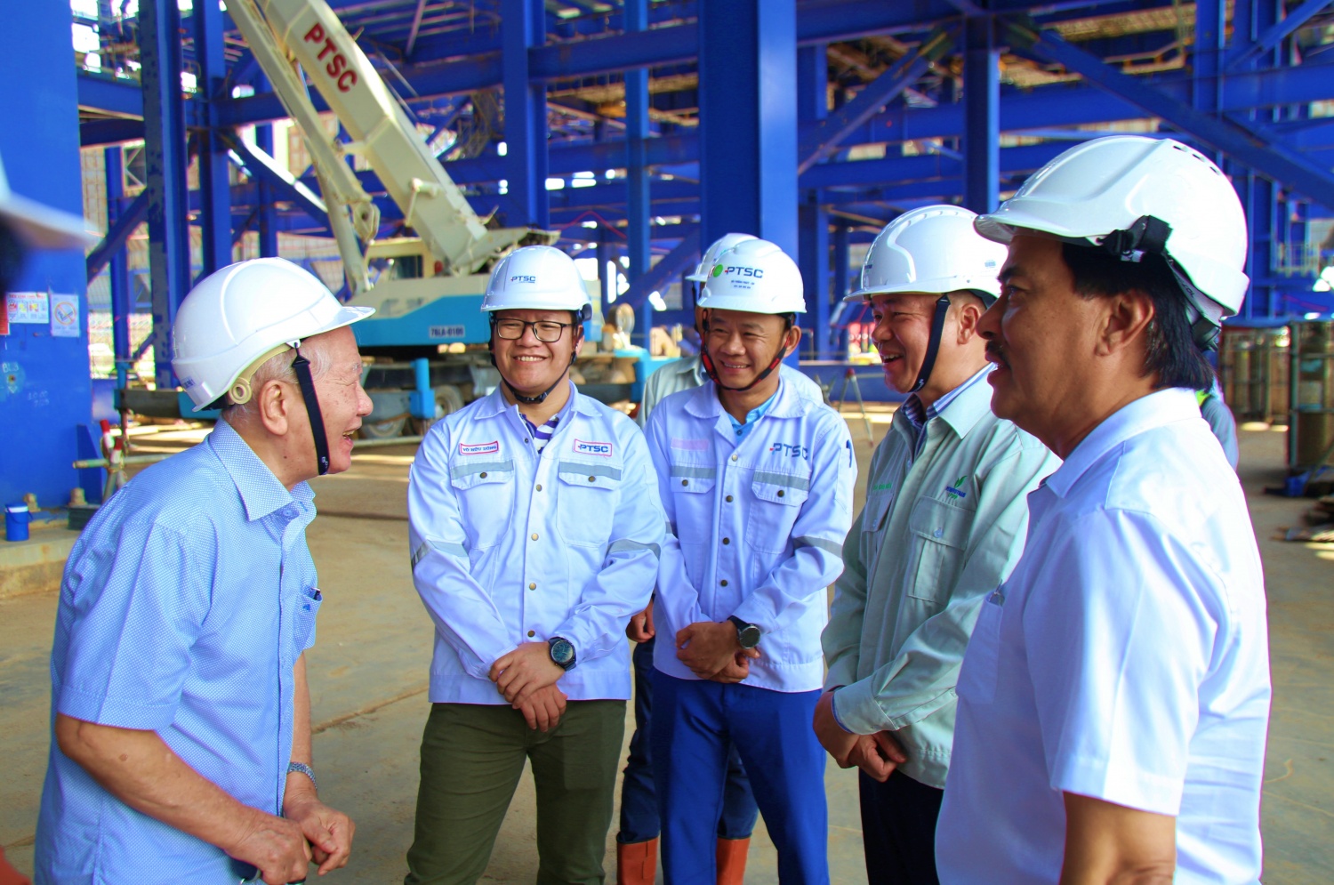 Hành trình 45 năm tuổi Đảng và lần trở về đầy xúc động của ông Ngô Thường San Hành trình 45 năm tuổi Đảng và lần trở về đầy xúc động của ông Ngô Thường San