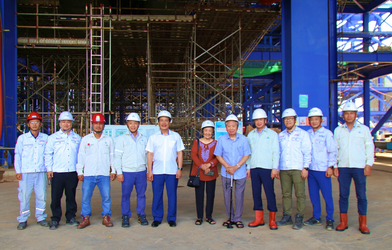 Hành trình 45 năm tuổi Đảng và lần trở về đầy xúc động của ông Ngô Thường San Hành trình 45 năm tuổi Đảng và lần trở về đầy xúc động của ông Ngô Thường San