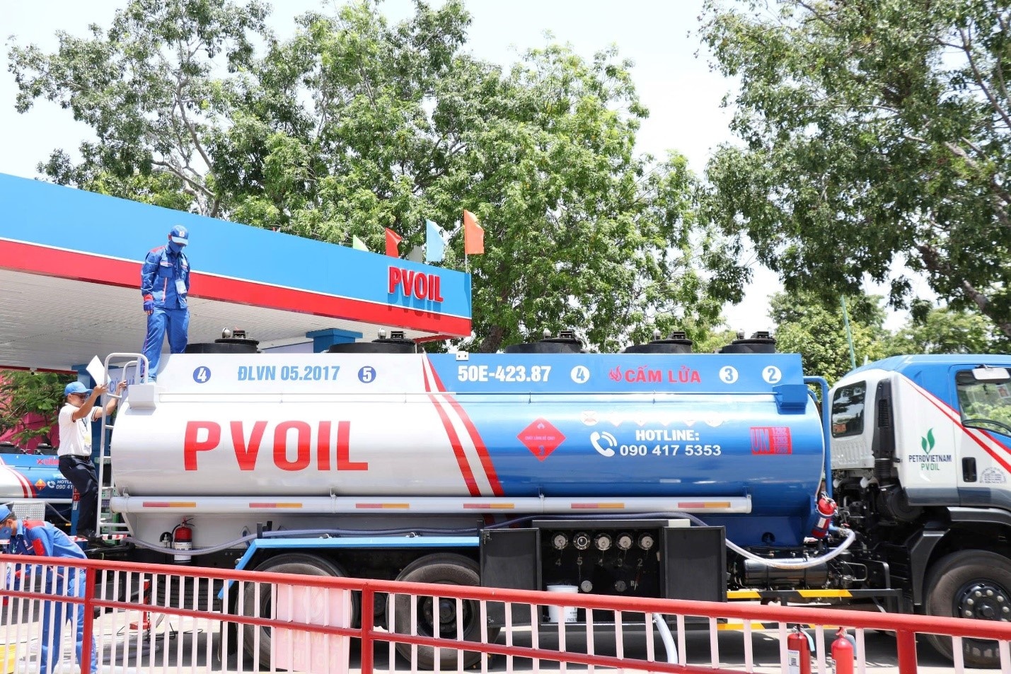 Gặp gỡ đơn vị có đội thi 3 lần đạt giải Nhất hội thi tay nghề khối CHXD PVOIL Gặp gỡ đơn vị có đội thi 3 lần đạt giải Nhất hội thi tay nghề khối CHXD PVOIL
