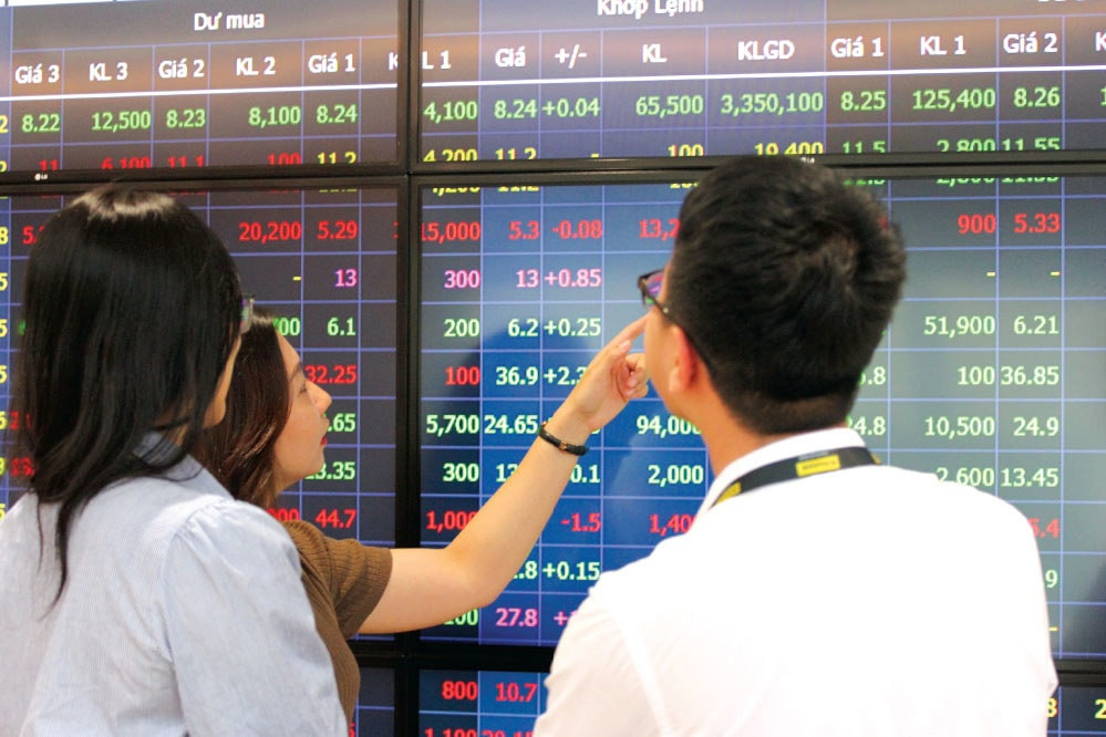 Thanh khoản chứng khoán tháng 6/2026 chạm 'đáy' trong năm 2026. Ảnh: TCTC 4-6.jpg