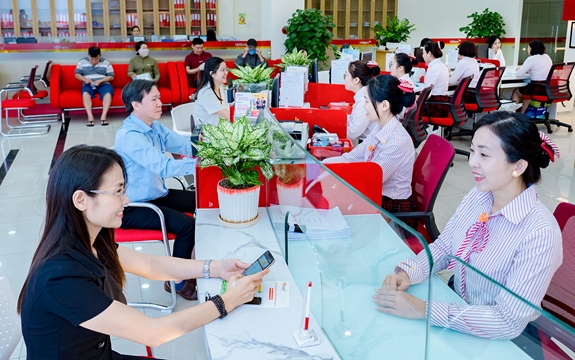 Fitch Ratings lần đầu xếp hạng HDBank, ghi nhận nền tảng tài chính vững mạnh top đầu Việt Nam