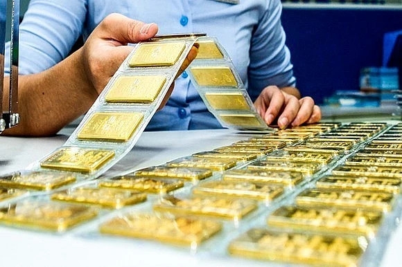 Giá vàng hôm nay (14-7): Vàng nhẫn "bốc hơi" hơn 2 triệu đồng/lượng, vàng thế giới lao dốc
