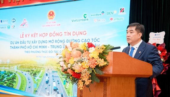 Ký hợp đồng tín dụng hơn 27.000 tỷ đồng cho dự án mở rộng cao tốc TP Hồ Chí Minh - Trung Lương - Mỹ Thuận