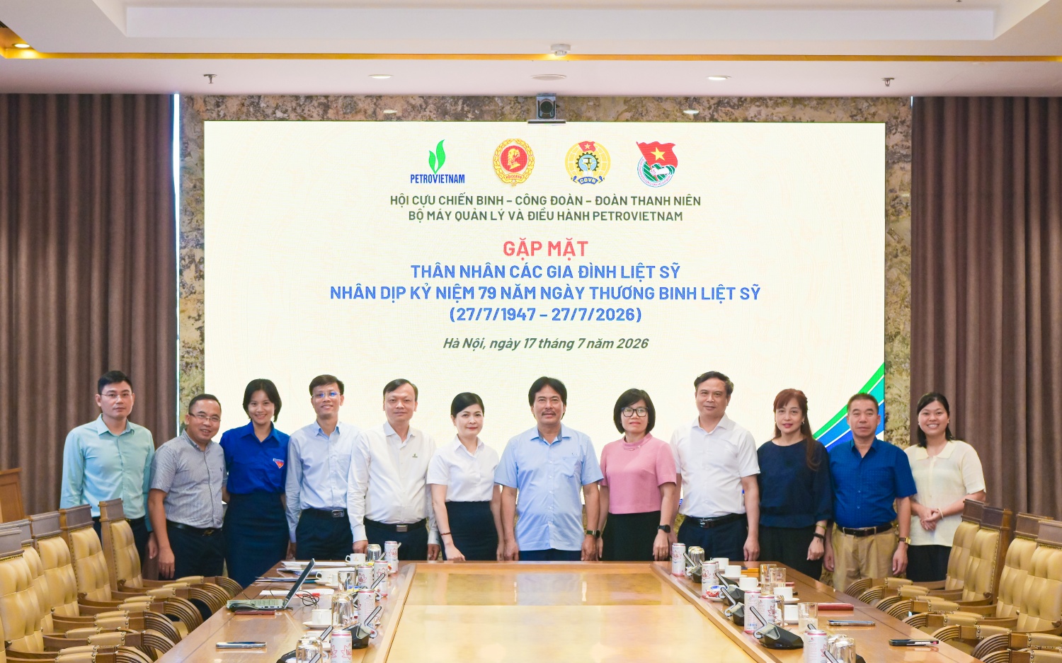 Hội CCB Tập đoàn, Công đoàn, Đoàn Thanh niên BMQL&ĐH gặp mặt các cán bộ là thân nhân gia đình liệt sĩ