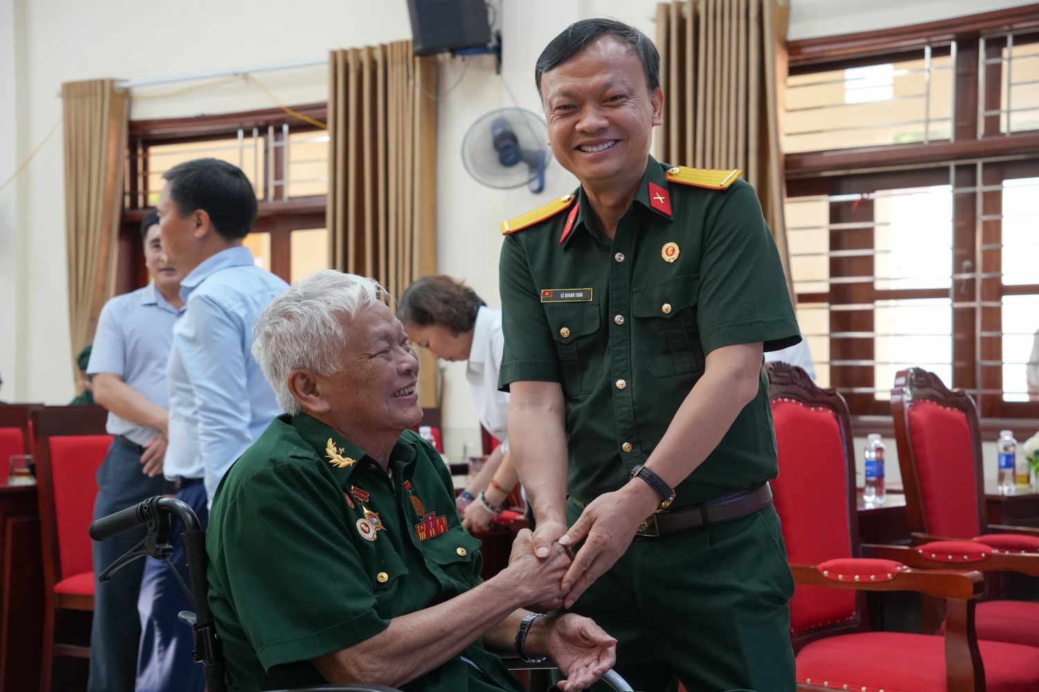 Petrovietnam tri ân các thương binh đang điều dưỡng tại Ninh Bình Petrovietnam tri ân các thương binh đang điều dưỡng tại Ninh Bình