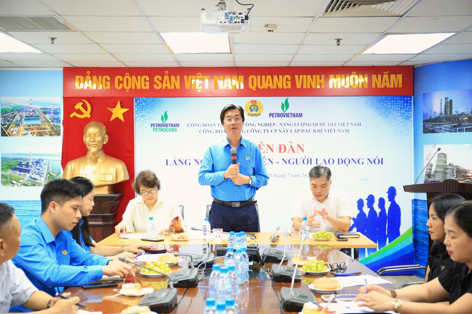 Công đoàn PETROCONS tổ chức diễn đàn “Lắng nghe Công đoàn viên – Người lao động nói”. Công đoàn Petrovietnam