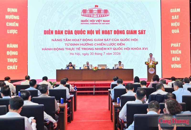 Chủ tịch Quốc hội Trần Thanh Mẫn phát biểu khai mạc Diễn đàn.