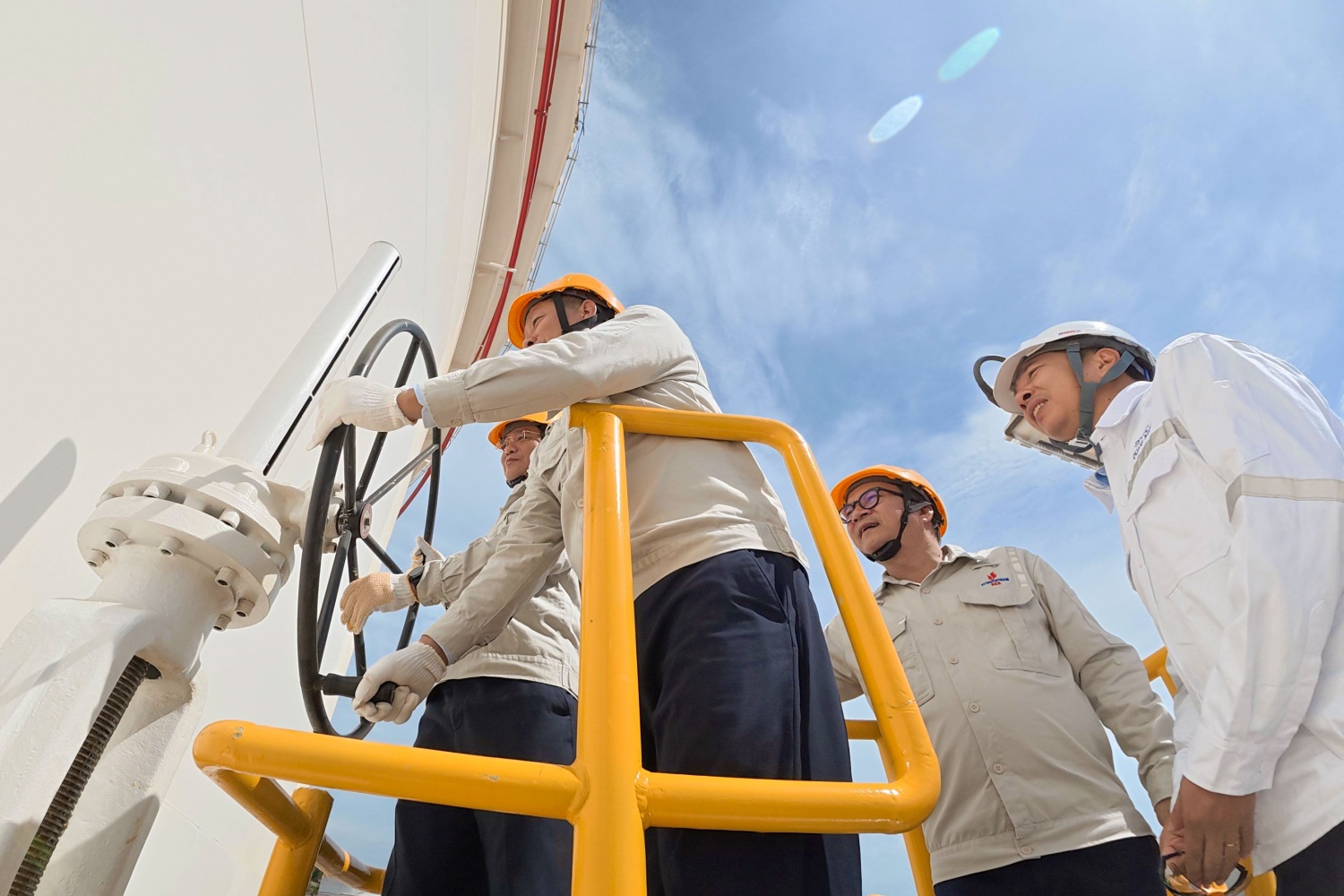 Năng lực tồn chứa dầu thô của NMLD Dung Quất tăng thêm 12,5%