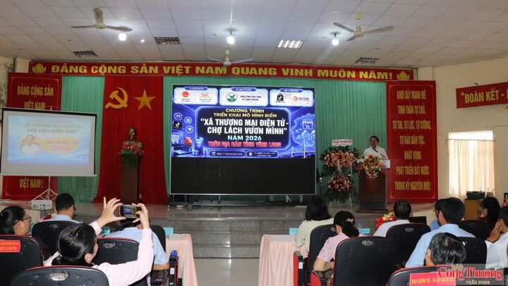 Quang cảnh tại chương trình.