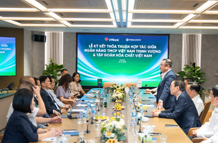 Vinachem và VPbank ký kết thỏa thuận hợp tác toàn diện xác lập quan hệ đối tác chiến lược Vinachem và VPbank ký kết thỏa thuận hợp tác toàn diện xác lập quan hệ đối tác chiến lược