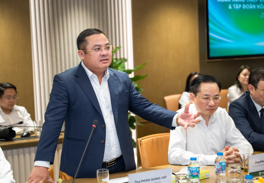 Vinachem và VPbank ký kết thỏa thuận hợp tác toàn diện xác lập quan hệ đối tác chiến lược Vinachem và VPbank ký kết thỏa thuận hợp tác toàn diện xác lập quan hệ đối tác chiến lược