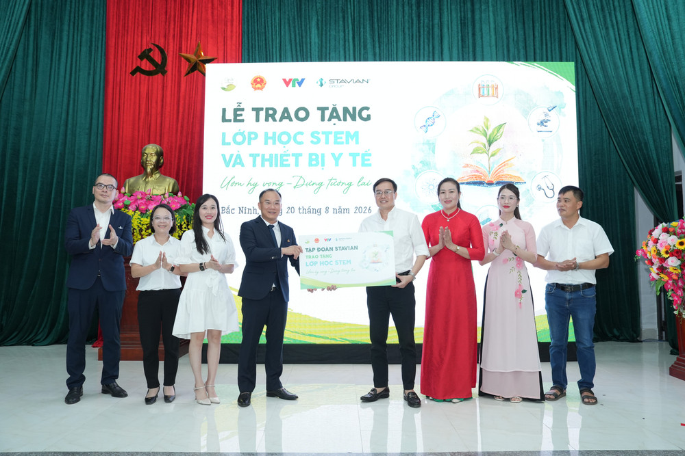 Tập đoàn Stavian trao tặng lớp học STEM thuộc khuôn khổ chương trình Ươm hy vọng - Dựng tương lai. tap-doan-stavian-trao-tang-lop-hoc-stem-thuoc-khuon-kho-chuong-trinh-uom-hy-vong-dung-tuong-lai.jpg