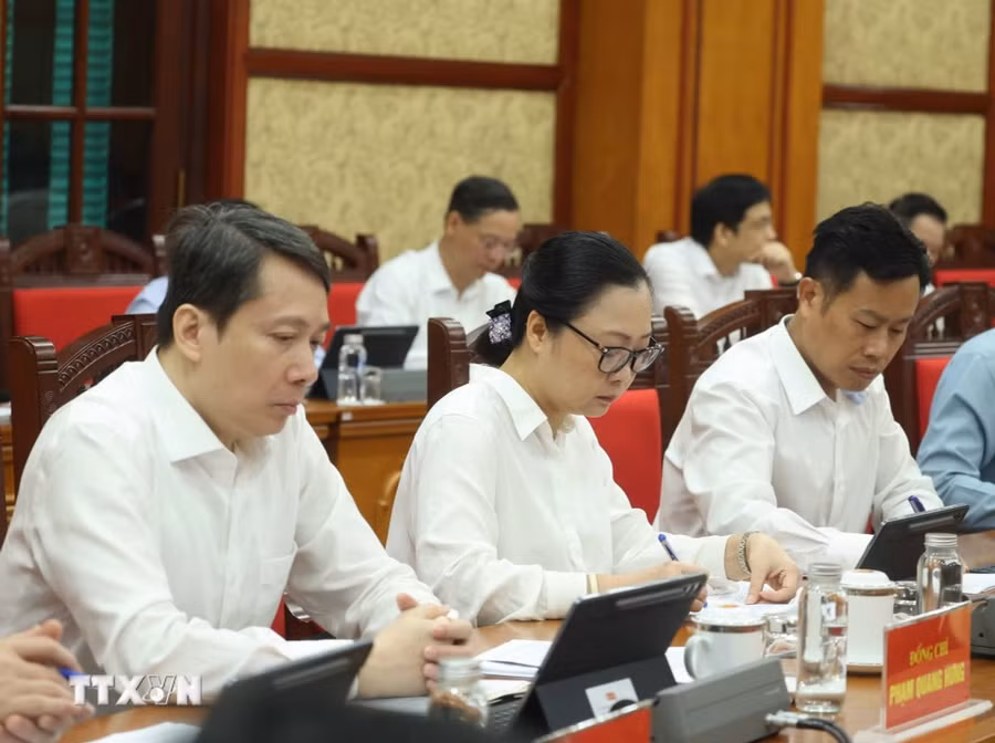 Các đại biểu tham dự cuộc làm việc. (Ảnh: Thống Nhất/TTXVN) Các đại biểu tham dự cuộc làm việc. (Ảnh: Thống Nhất/TTXVN)
