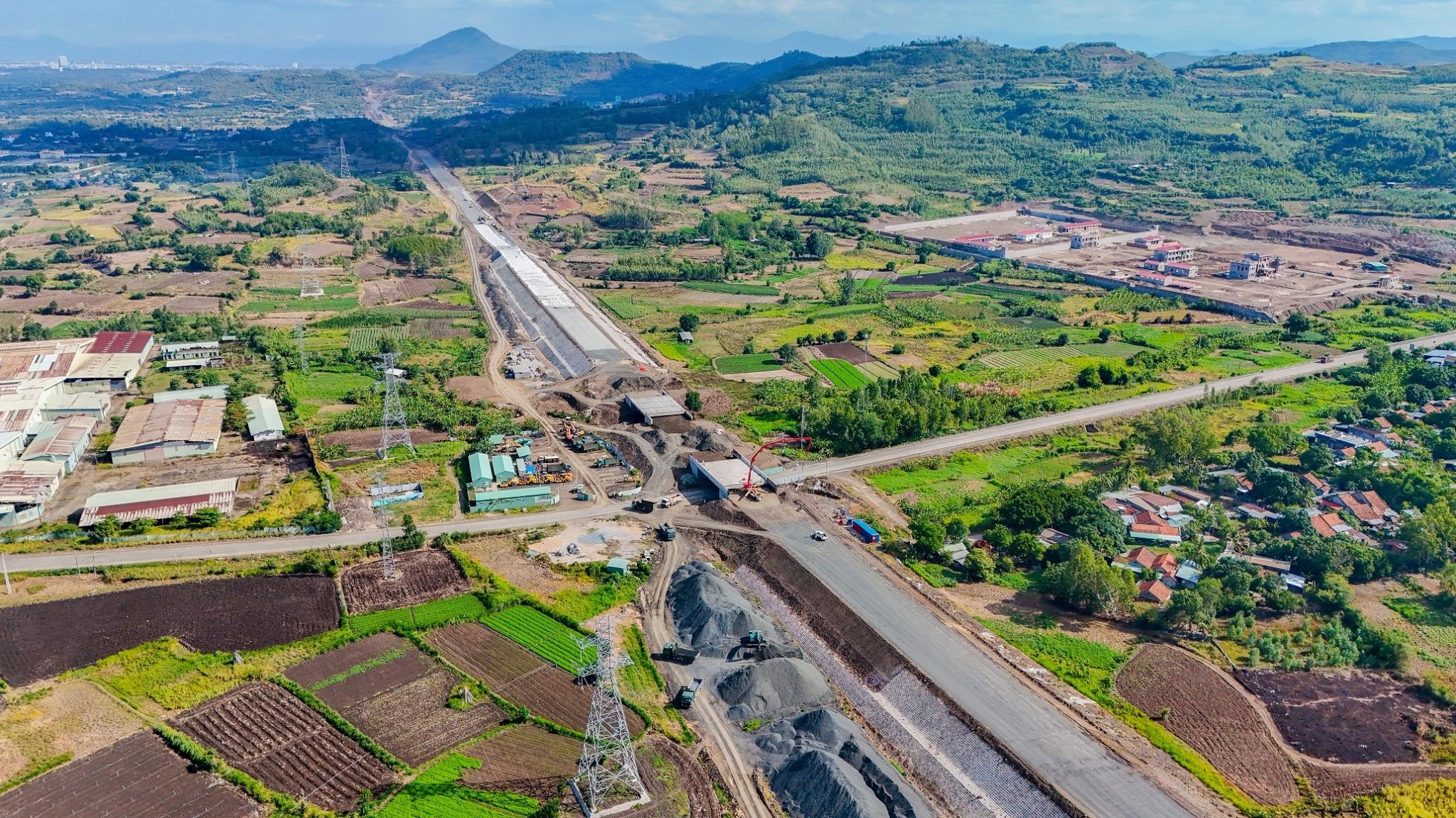 Đầu tư công tăng tốc: Đưa nguồn lực lớn vào nền kinh tế, tạo đà cho tăng trưởng