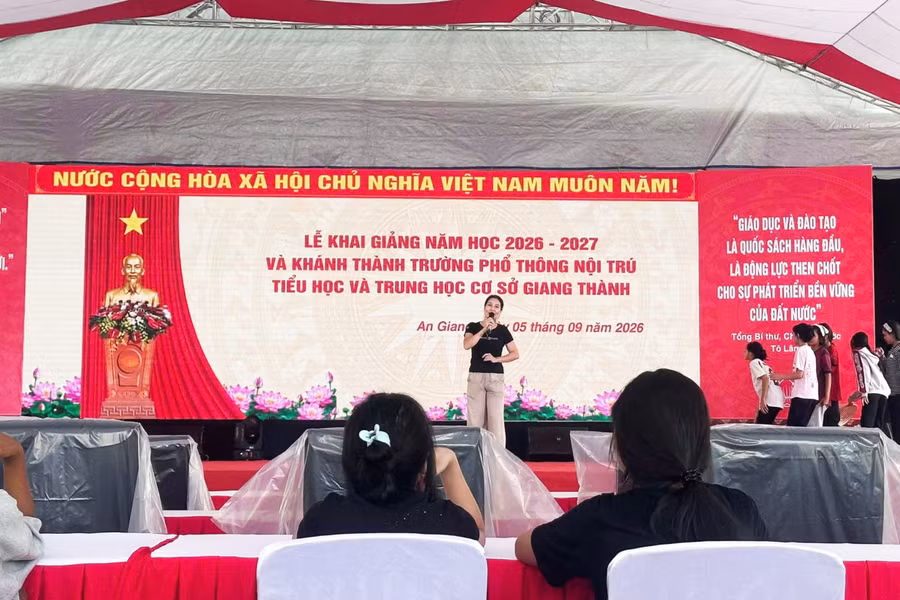 Không khí chuẩn bị cho năm học mới diễn ra sôi nổi. 0-truong-giang-thanh-1.jpg