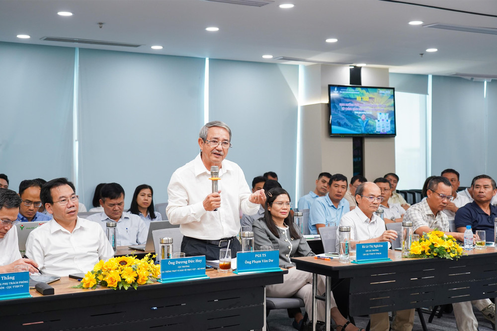 Các đại biểu trao đổi trong phiên thảo luận. cac-dai-bieu-trao-doi-trong-phien-thao-luan.jpg
