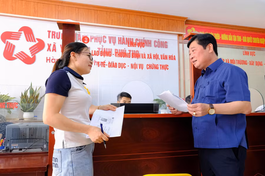UBND xã Yên Sơn triển khai nhiều giải pháp hỗ trợ phát triển sản xuất, tạo việc làm và nâng cao thu nhập cho người dân. 1790559648413-135913612231305254-7986917886013911571-9490a7f7a1d7652d2a214680a88d54c5.jpg