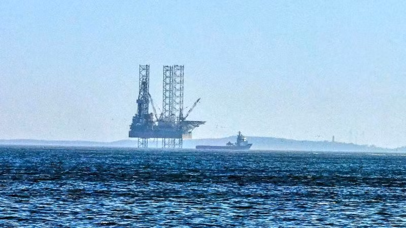 Hành lang Trung Đông giúp khu vực không phụ thuộc eo biển Hormuz. e2a5877587-caspian-sea-oil.jpg