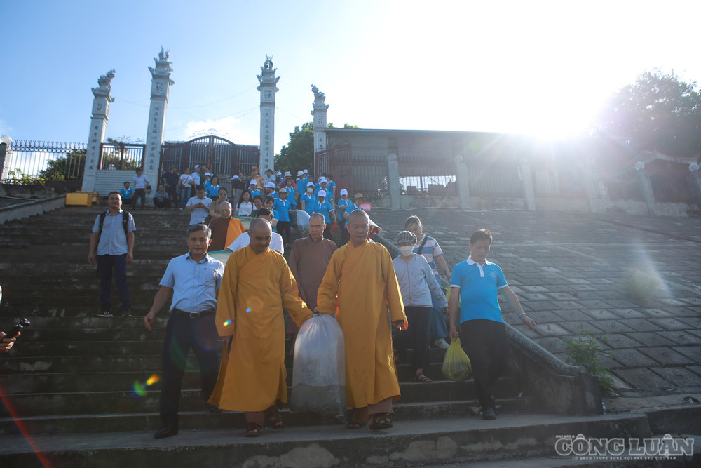 clo_br_6r4a6926.jpg