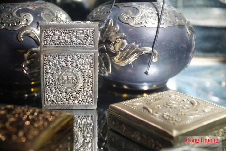 Gặp gỡ nghệ nhân một đời cống hiến cho tinh hoa nghề chạm - 2