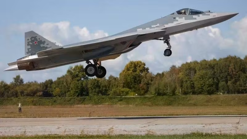 Không có cơ hội nào cho F-16 Ukraine khi đối đầu Su-57?
