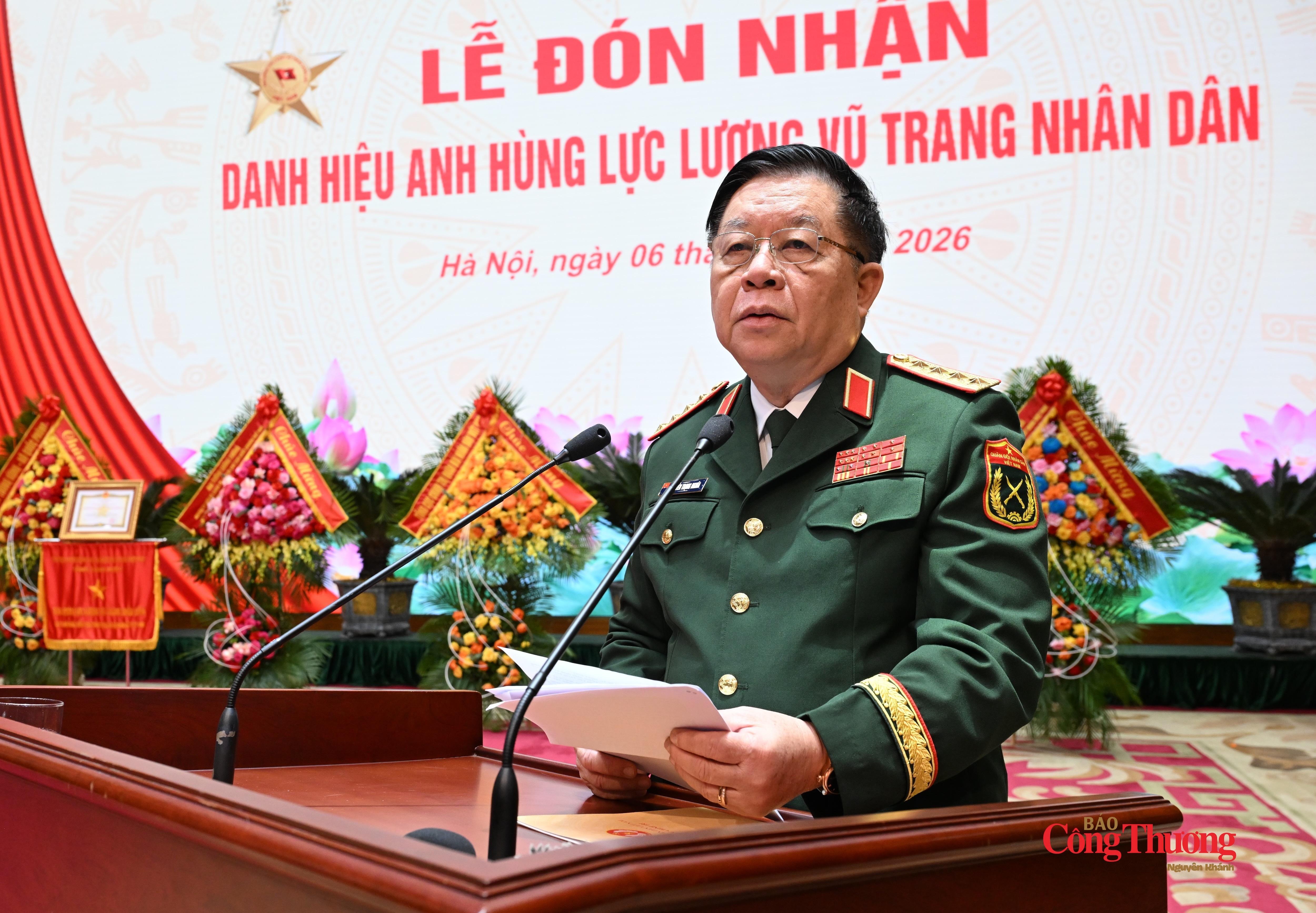 Đại tướng Nguyễn Trọng Nghĩa, Ủy viên Bộ Chính trị, Bí thư Trung ương Đảng, Ủy viên Thường vụ Quân ủy Trung ương, Chủ nhiệm Tổng cục Chính trị Quân đội nhân dân Việt Nam phát biểu tại buổi lễ.