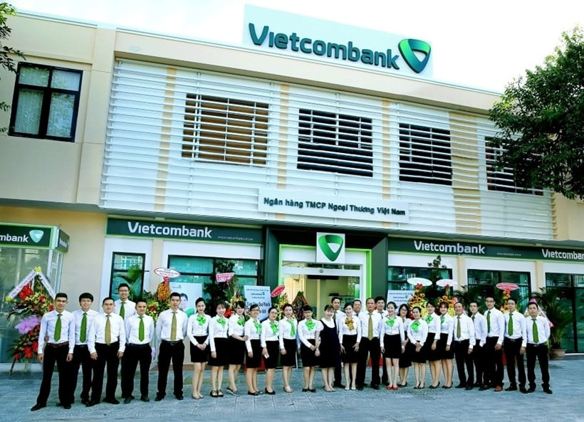 10namvuotkhodethanhcong.jpg
