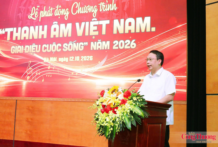 Thứ trưởng Bộ VHTT&DL Nguyễn Huy Dũng phát biểu tại Lễ phát động.