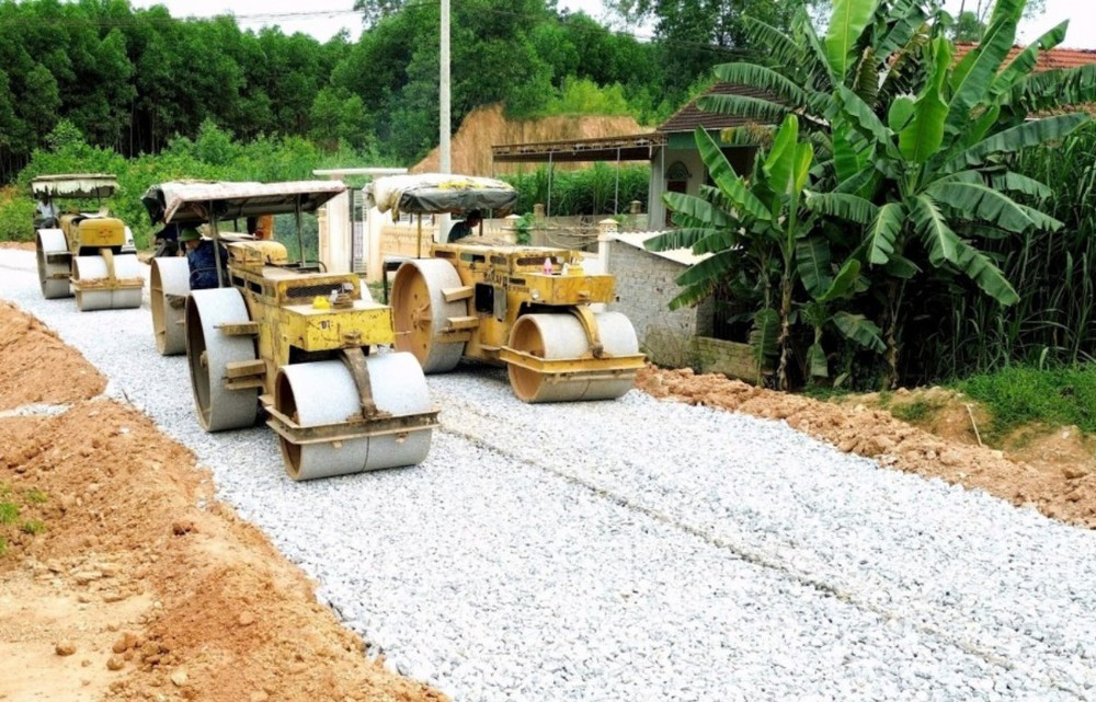 bna-thi-cong-tuyen-duong-huong-phu-hanh-o-huyen-tan-ky-anh-xuan-hoang20260513160800-4667.jpg