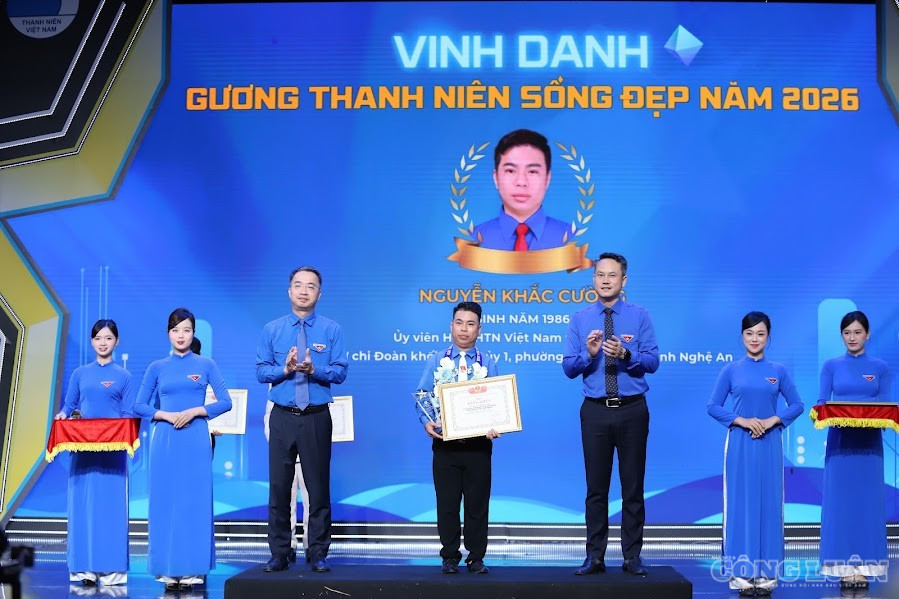 Anh Nguyễn Khắc Cường được tuyên dương "Thanh niên sống đẹp" tiêu biểu năm 2026. Ảnh: Kim Long clo_br_4.jpg