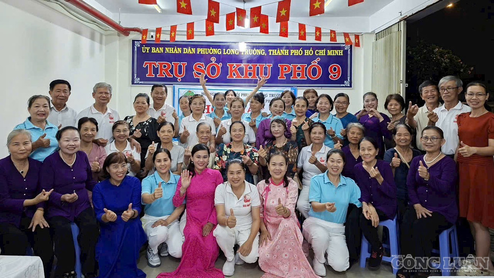 clo_br_nguoi-gia.jpg