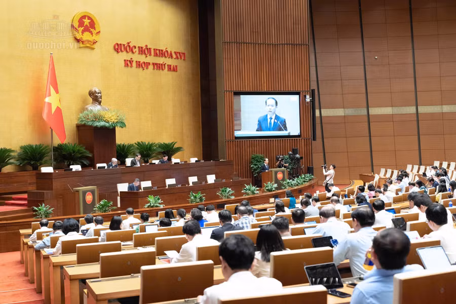 Toàn cảnh phiên họp sáng 19/10