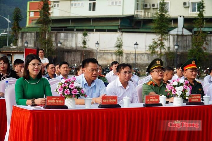 Các đại biểu tham dự  Lễ phát động Chương trình Roadshow. Ảnh: Minh Đức