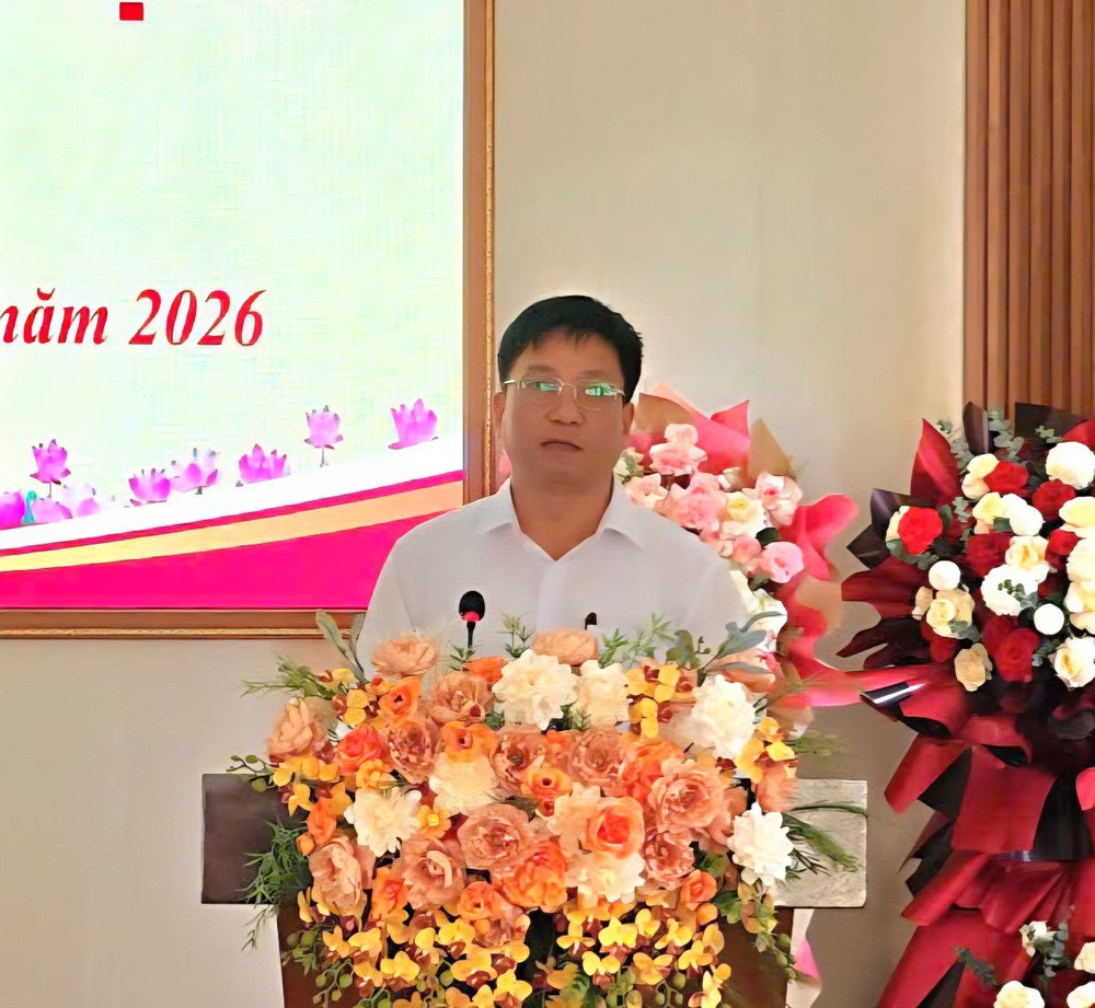 Thầy Nguyễn Văn Anh - Hiệu trưởng Trường TH & THCS Lương Sơn. 1000055016.jpg