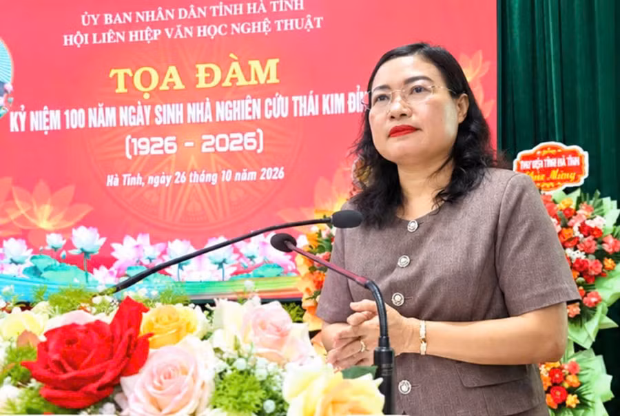 Bà Nguyễn Thị Nguyệt - Phó Chủ tịch UBND tỉnh phát biểu tại Tọa đàm. 1792990189789-2086216118838149435-7180245745438812269-2ab7382b64f9b8569ee7e956b65e3215.jpg